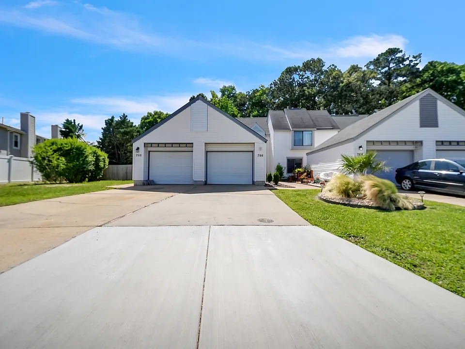 733 Hecate Dr