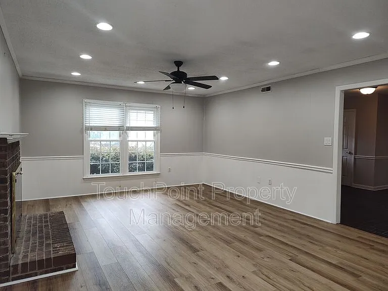 7413 Doves Nest Cir — Photo 11