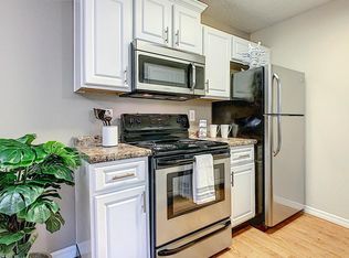 3611 SW 34th St #B594112E7, Gainesville, FL 32608