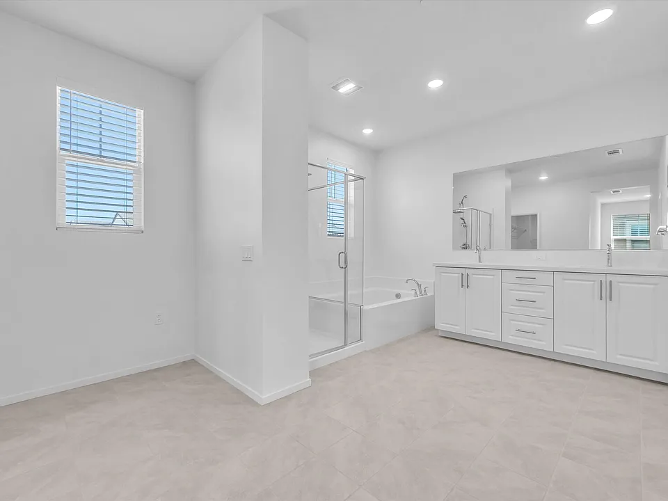 4157 S Winwood Paseo