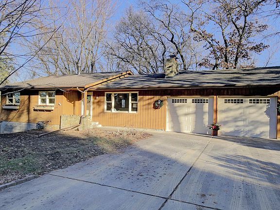4th image of 13588 Danville Ave