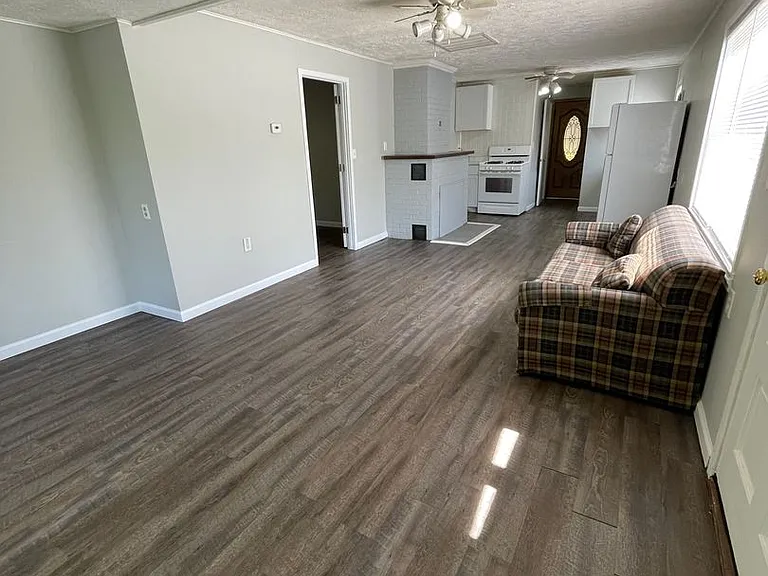 5925 E 200 N — Photo 5