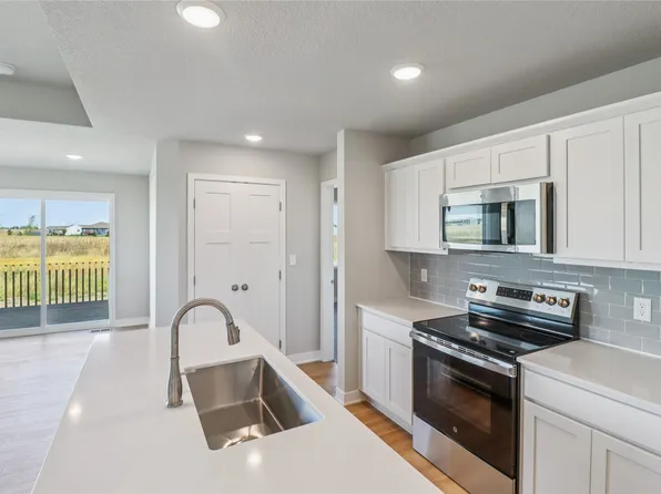 708 5th St NW, Bondurant, IA 50035