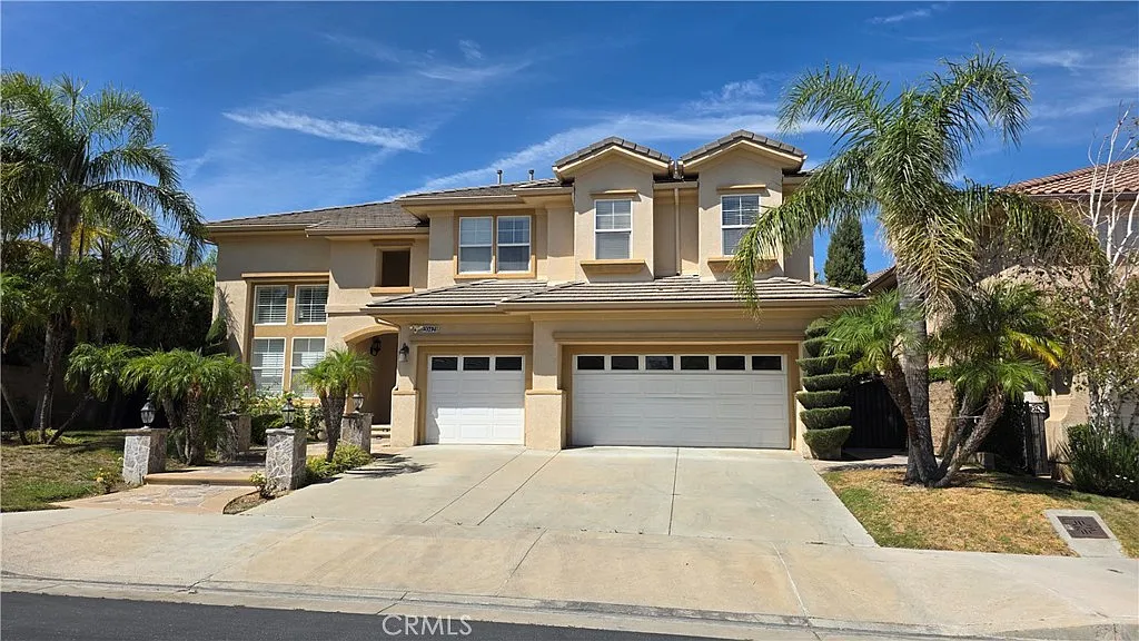 4 bed, 4112 sqft, $8,500 — Photo 1