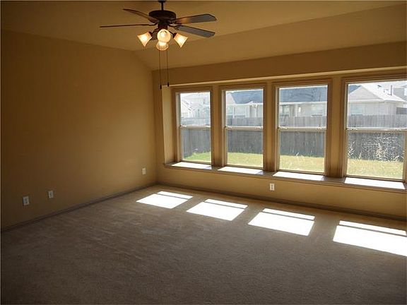 5th image of 2909 Mission Tejas Dr