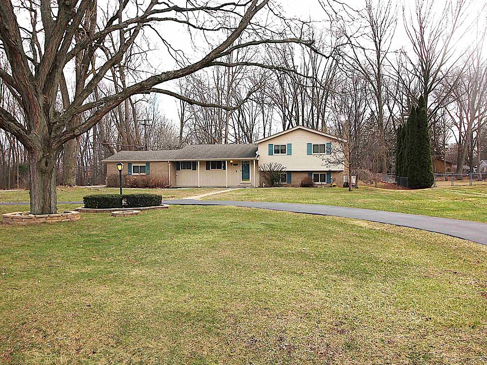 1st image of 494 Lesdale Dr