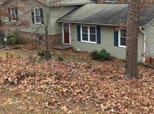 230 Riverdale Rd, Central, SC 29630