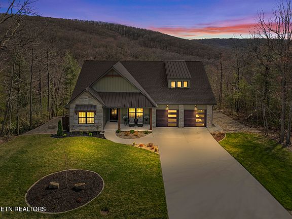 2nd image of 326 Rotherham Dr