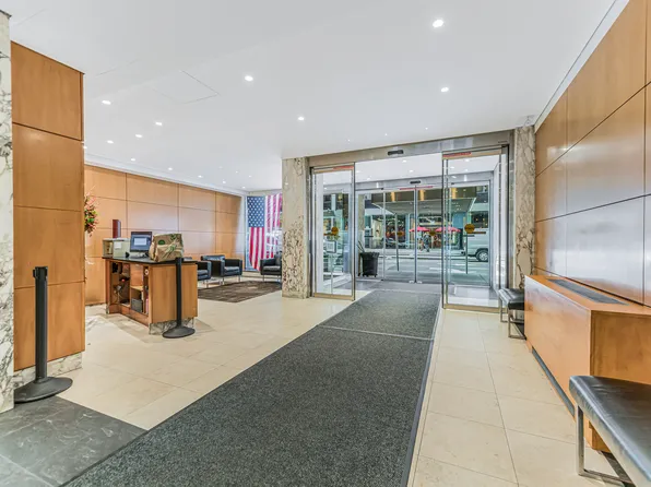 77 West 55th Street image 25 of 25