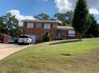 805 Mountain Dr, Fultondale, AL 35068