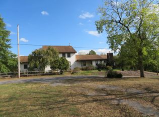 790 Mansion Rd, Milton, PA 17847