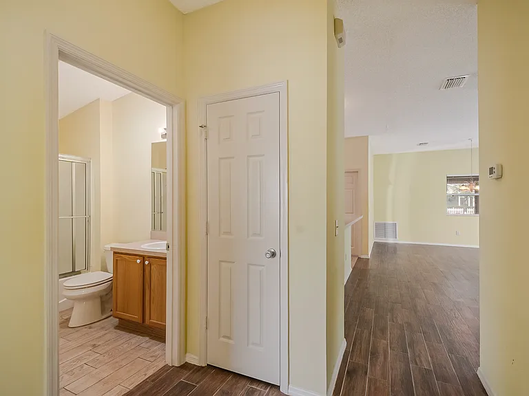 2454 Southern Oak St — Photo 27