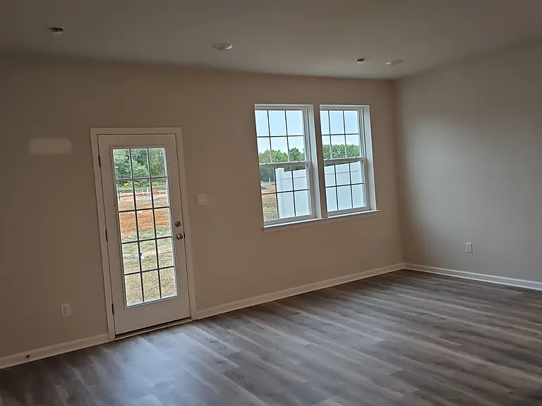 15 Elliot Ln — Photo 11