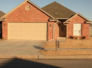 3712 New London Ave, Moore, OK 73160
