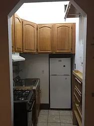 Rented by BR Edwards Associates Inc