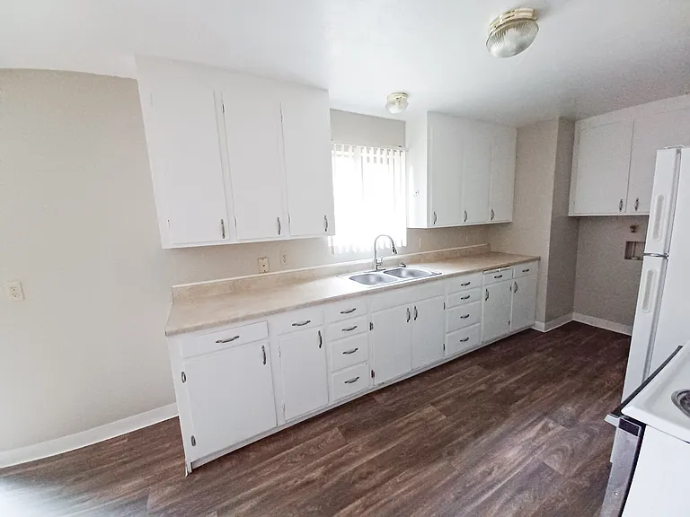 Magnolia Apartments — Photo 11