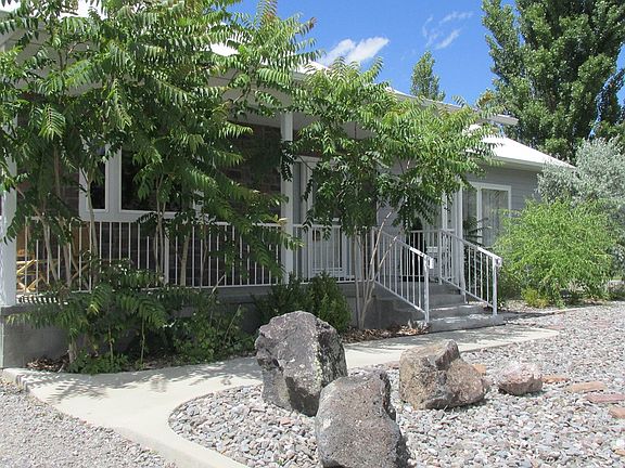 Low-Maintenance Landscape