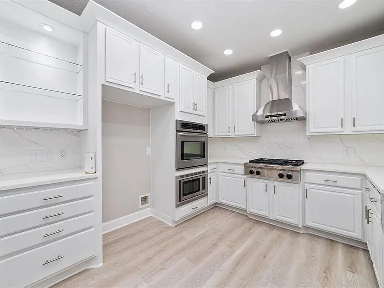 457 Corridor Way — Photo 17