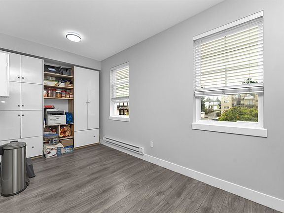 5th image of 2530 Janzen St #15