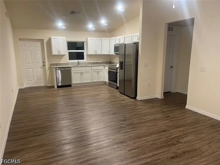 7013 Rich Cir — Photo 4