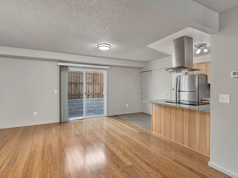 5209 SE 28th Ave — Photo 10