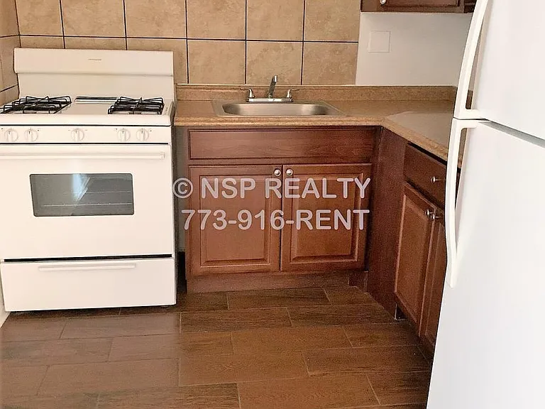 1515 W Morse Ave #308 — Photo 2