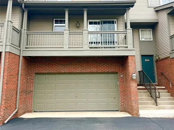 3044 Barclay Way, Ann Arbor, MI 48105
