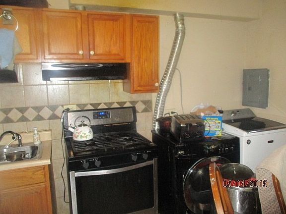 5th image of 7118 S Parnell Ave #A