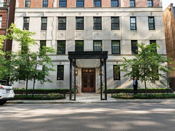 73 E Elm St APT 9D, Chicago, IL 60611