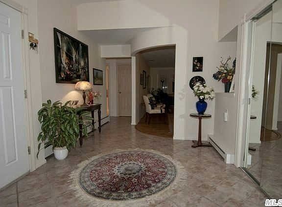 5th image of 49 Balsam Dr