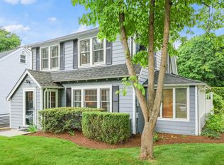 43 W Parish Rd, Westport, CT 06880