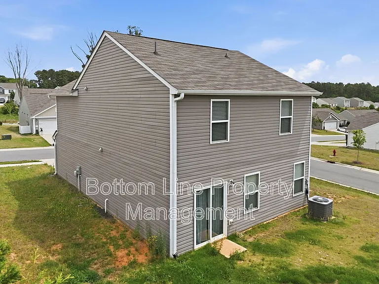 295 Windbreak Ln — Photo 4