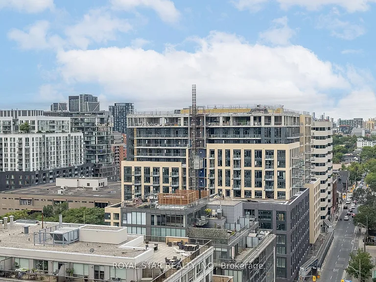 2 Augusta Ave #Penthouse 04 — Photo 39