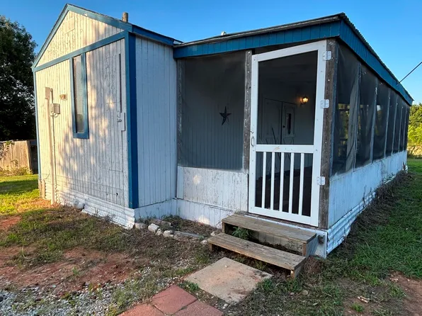 1362 Woodridge, Eustace, TX 75124