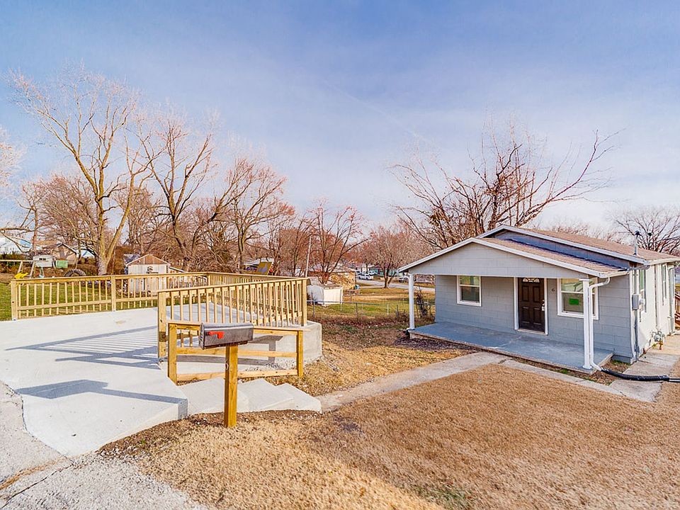 1st image of 6 Barreto Ln