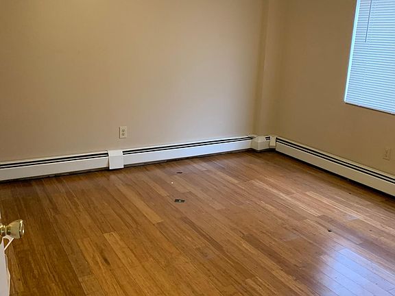 ONE BED $1150