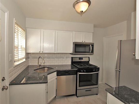4th image of 3356 Coolidge Hwy #1
