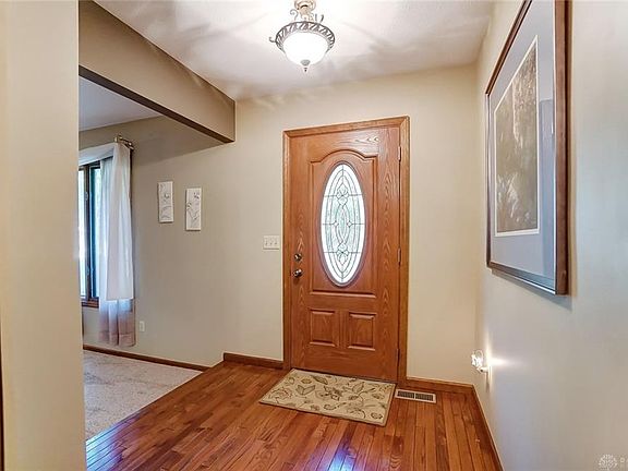 4th image of 2895 Broken Woods Dr