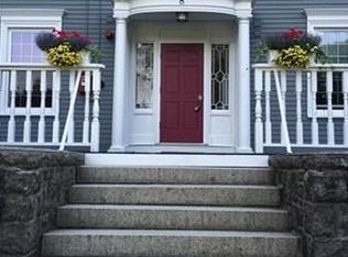 8 Parker Rd APT 6, Wakefield, MA 01880