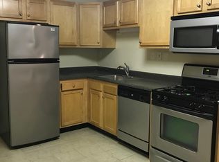 11 8th St SE APT B2, Washington, DC 20003