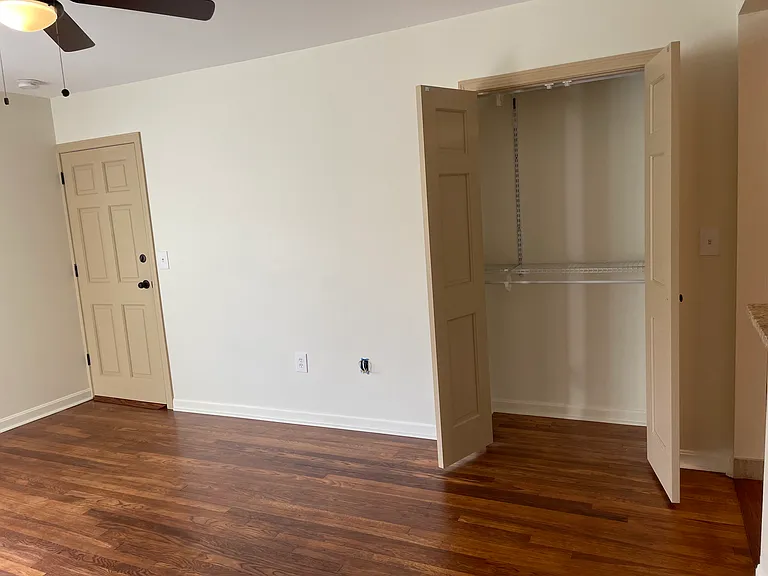 127 Jackson Ave #A — Photo 12