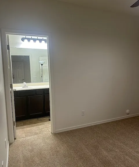 7509 S 27th Pl — Photo 22