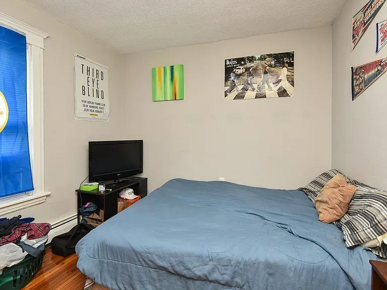 1226 Adams St NE — Photo 5
