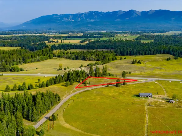 400 Sandy Hill Ln, Columbia Falls, MT 59912