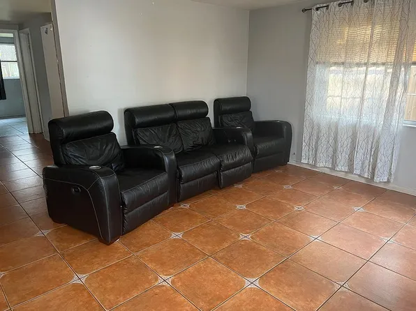 2828 Sterling Ln, Sarasota, FL 34231