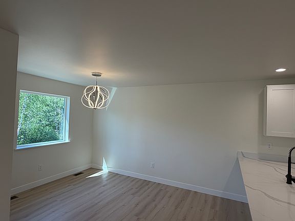 3rd image of 300 W Ashbrook Dr #1