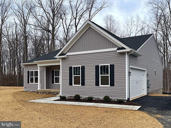 2nd image of 10416 Ni River Dr