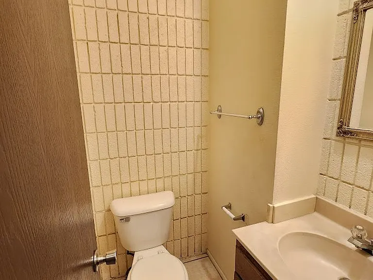 781 N Valley View Dr #1 — Photo 6