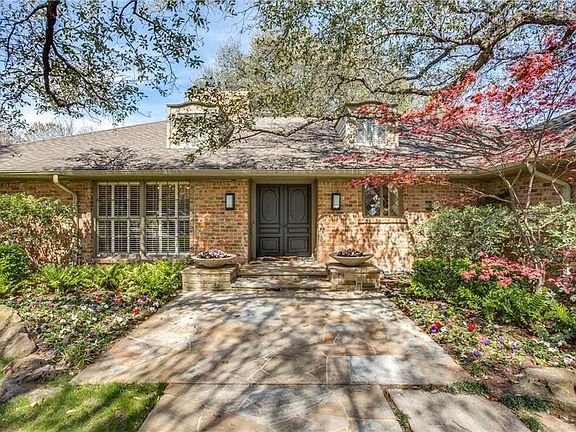 2nd image of 4825 Alta Vista Ln