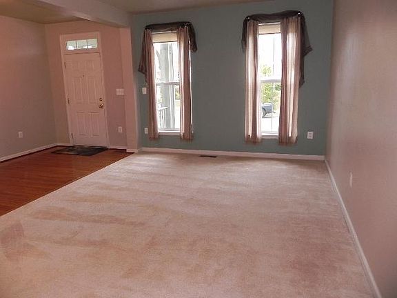 2nd image of 1316 Walker Dr